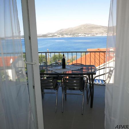 Apartments Luka โตรกีร์ ภายนอก รูปภาพ