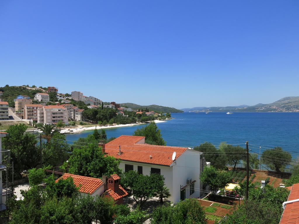 Apartments Luka โตรกีร์ ห้อง รูปภาพ