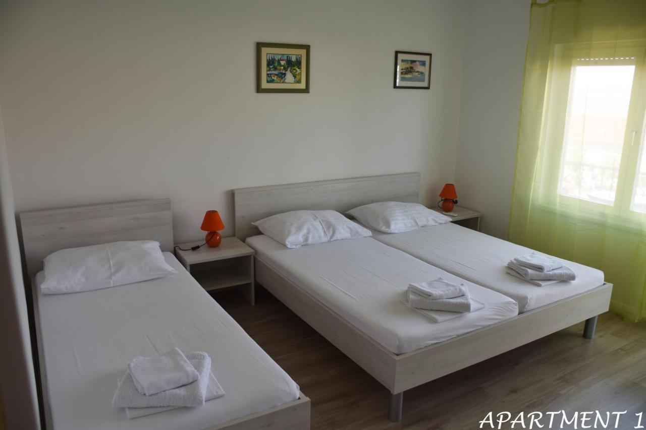 Apartments Luka โตรกีร์ ภายนอก รูปภาพ