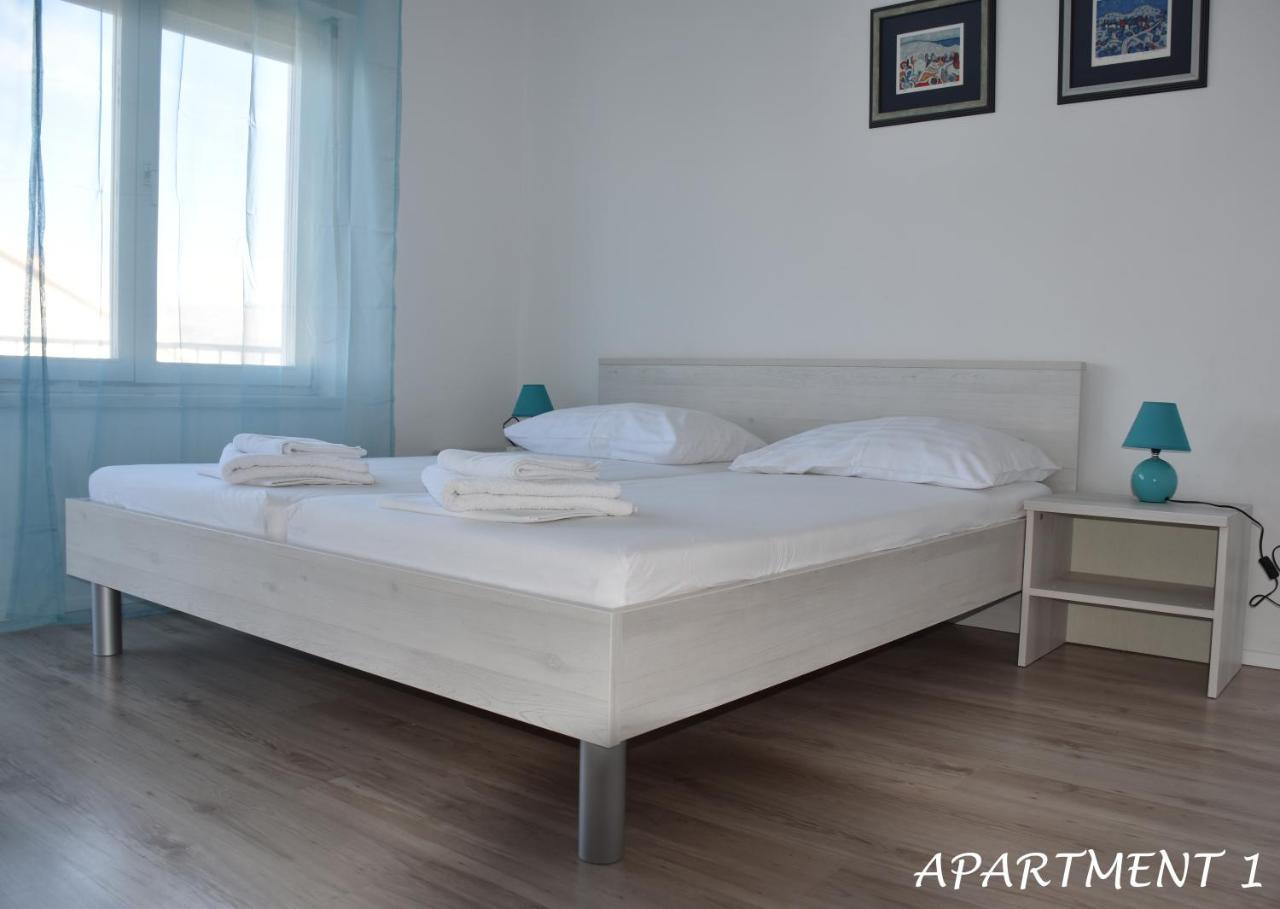 Apartments Luka โตรกีร์ ภายนอก รูปภาพ