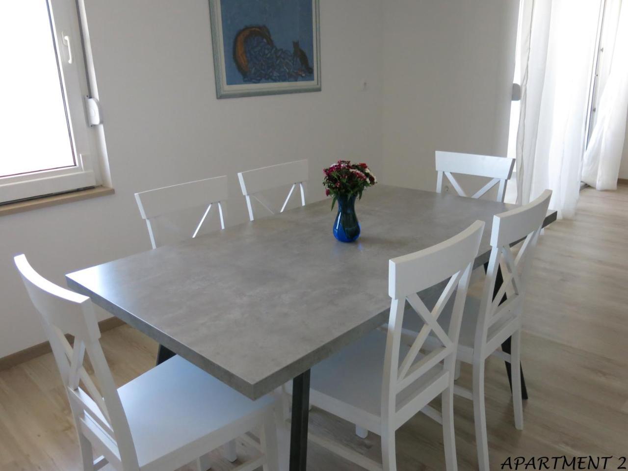 Apartments Luka โตรกีร์ ภายนอก รูปภาพ